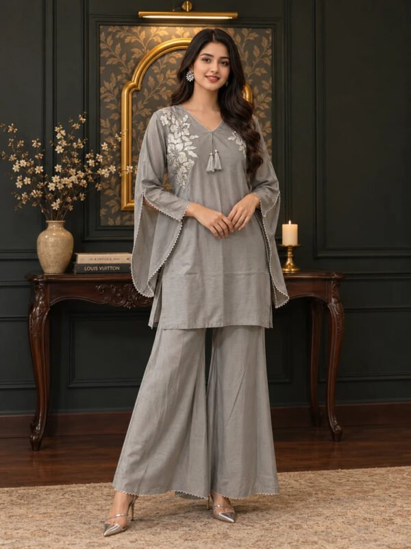 Dailyfab Light Grey Silver Foil Floral Tassel Detail Co-ord Set in Muslin