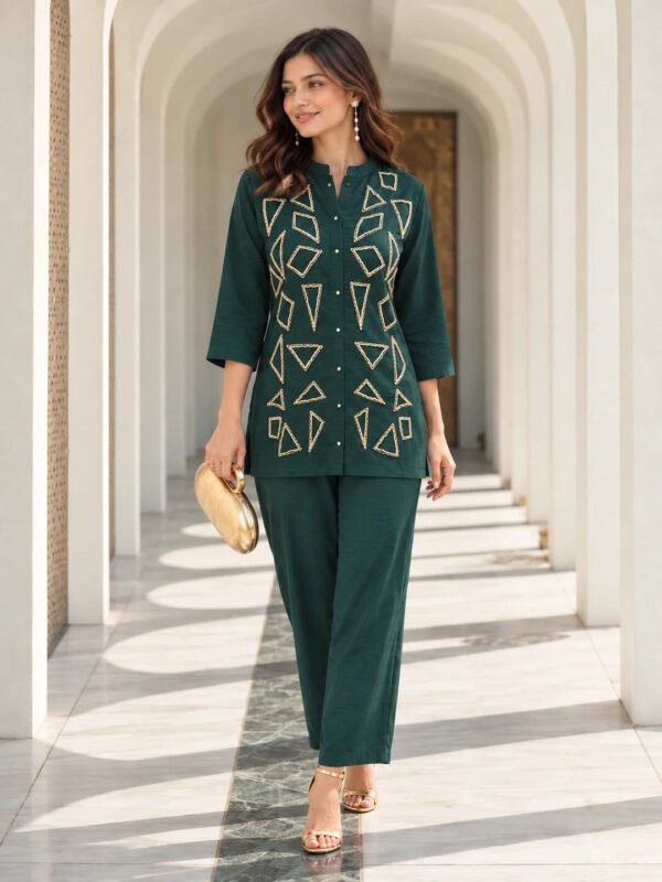 Dailyfab Bottle Green Geometric Embroidered Mandarin Collar Co-ord Set in Mul Vatican