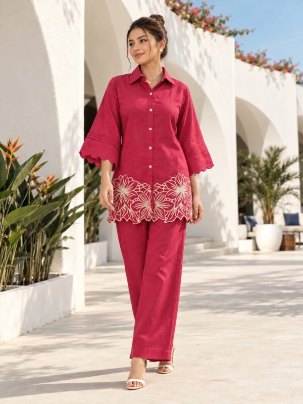 Dailyfab Pink Floral Embroidered Co-ord Set in Handloom