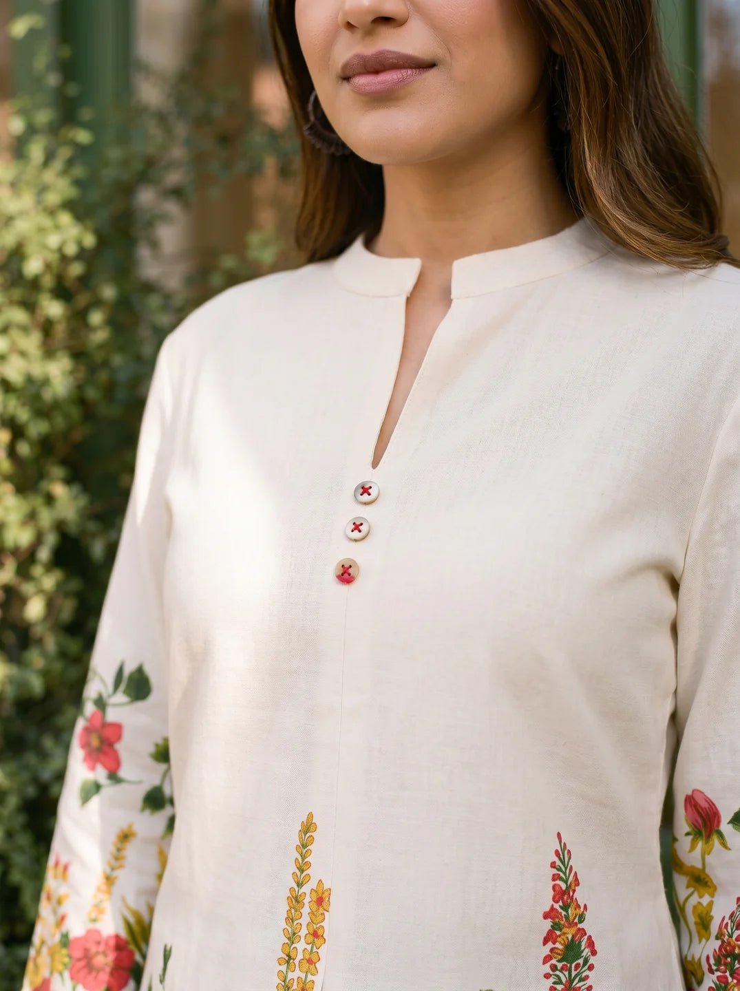 Cream Mandarin-Neck Kurta & Wide-Leg Floral Co-ord Set in Cotton Flex - Image 3